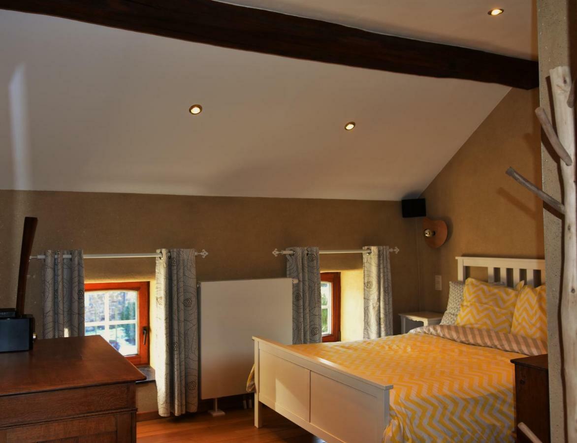 Les Houx De Mathieu Villa Engis ภายนอก รูปภาพ